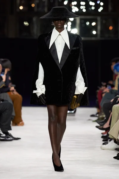 Look 34